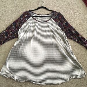 3/4 Floral sleeve and stripe top